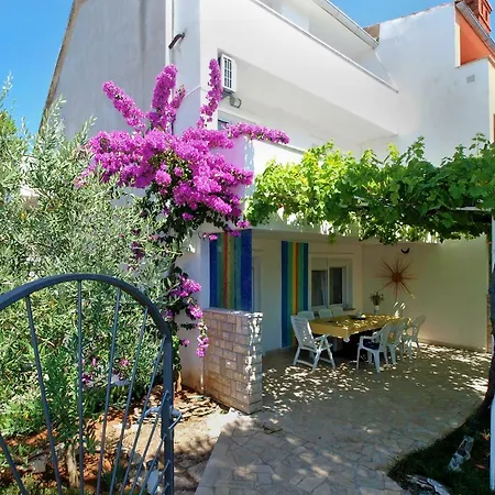 House Vinkuran 1823 * Pula