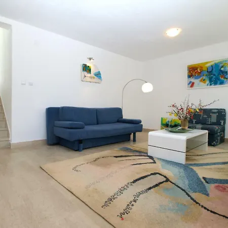 House Vinkuran 1823 * Pula