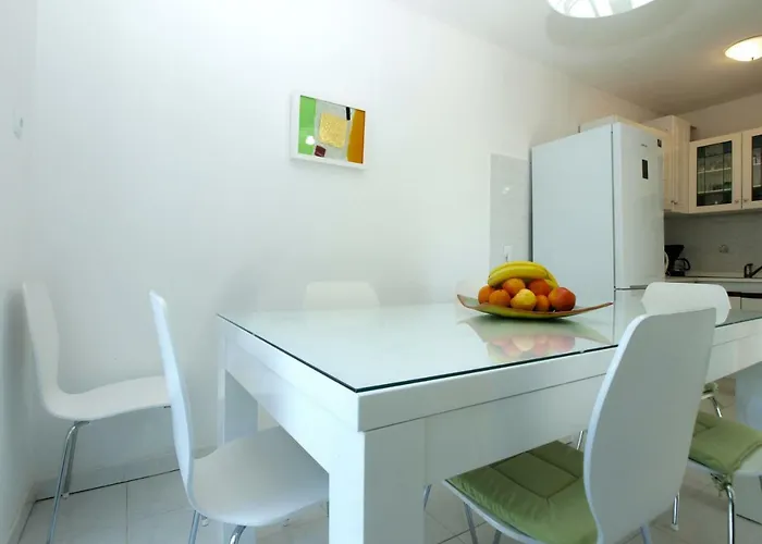 House Vinkuran 1823 Hébergement de vacances Pula